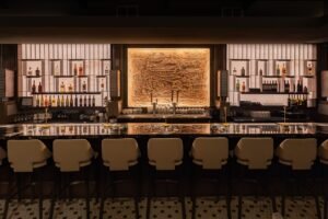 Chi Restaurant & Bar